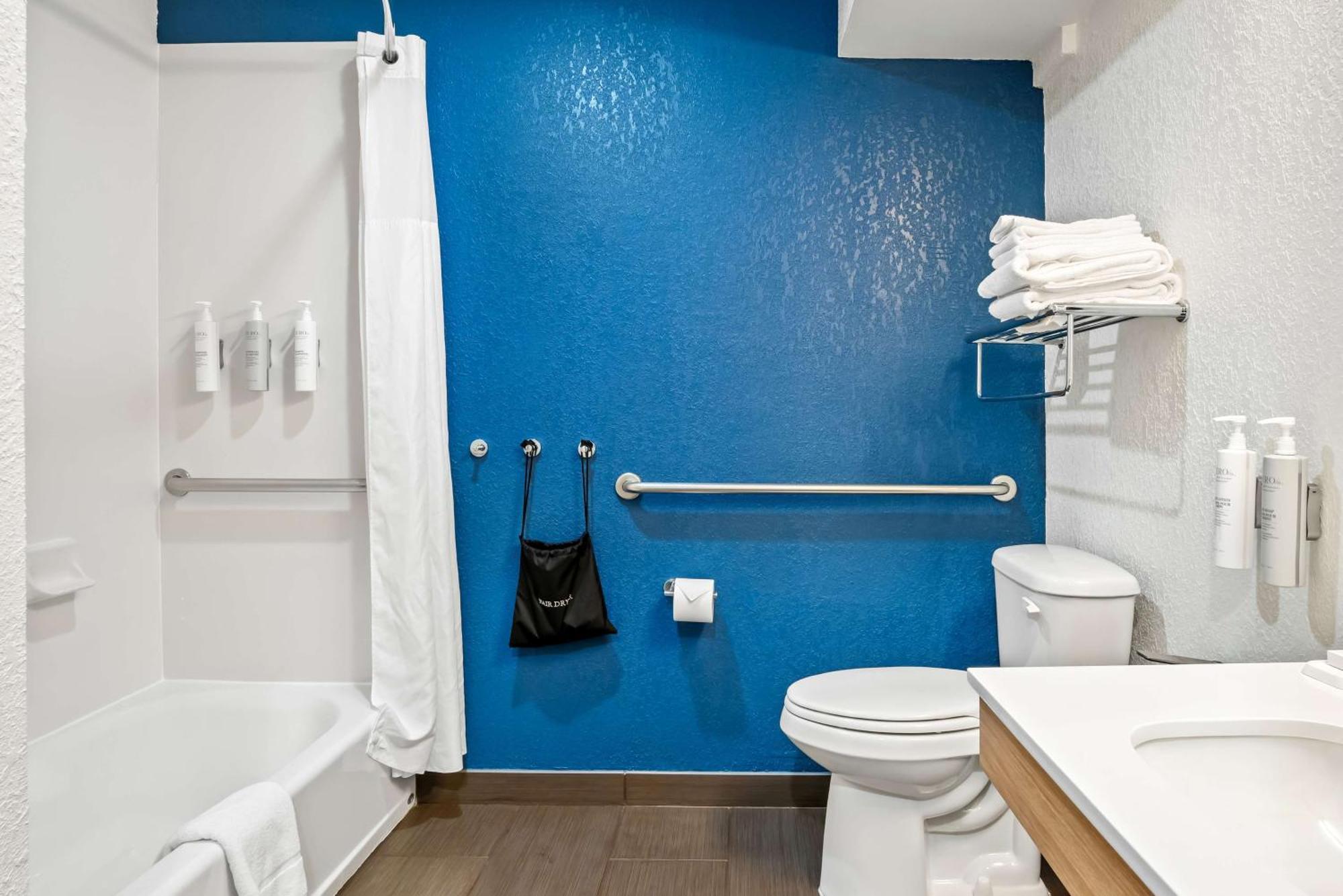 Surestay Plus Hotel By Best Western Stevensville St Joseph Exterior photo